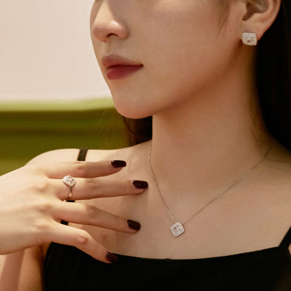 [Amore Jewelry]Sparkling Asscher Cut Necklace