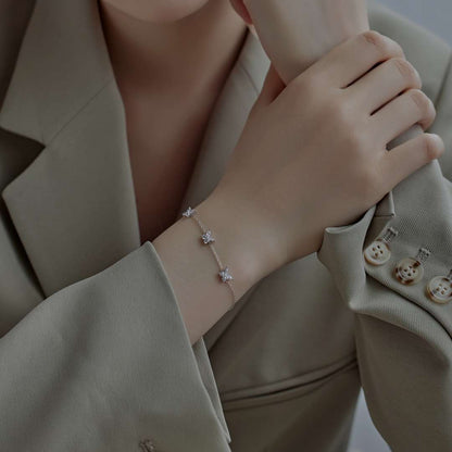 [Amore Jewelry]Radiant Butterfly Shape Necklace