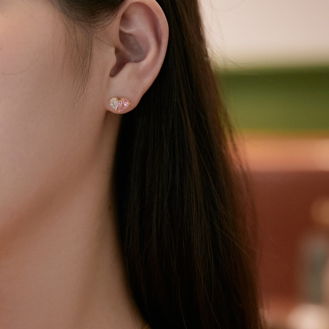 [Amore Jewelry]Dazzling Elegant Heart Cut Lover Earrings