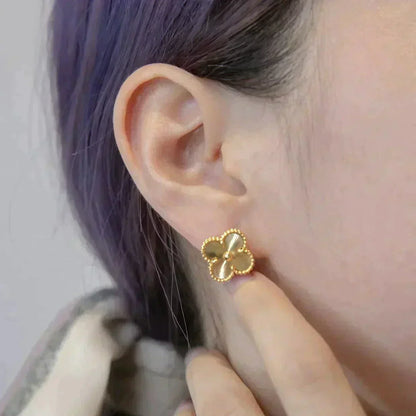 [Amore Jewelry]CLOVER MEDIUM 1 MOTIFS LASER EARRINGS