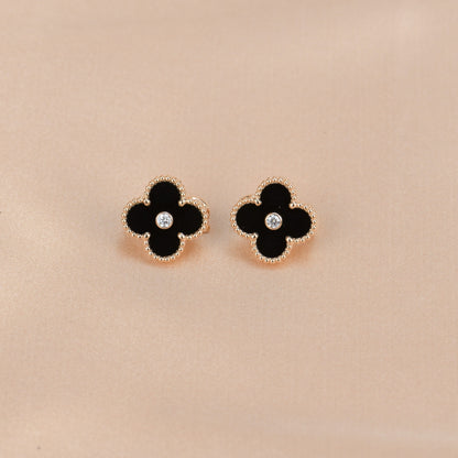 [Amore Jewelry]CLOVER MEDIUM 1 MOTIFS ONYX DIAMOND EARRINGS