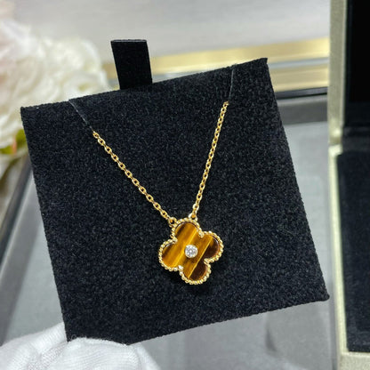 [Amore Jewelry]CLOVER 15MM DIAMOND AND YELLOW TIGER'S EYE AGATE necklace