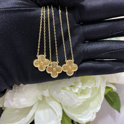[Amore Jewelry]CLOVER 15MM LASER NECKLACE