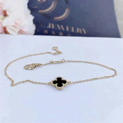 [Amore Jewelry]CLOVER ONYX SINGLE FLOWER BRACELET